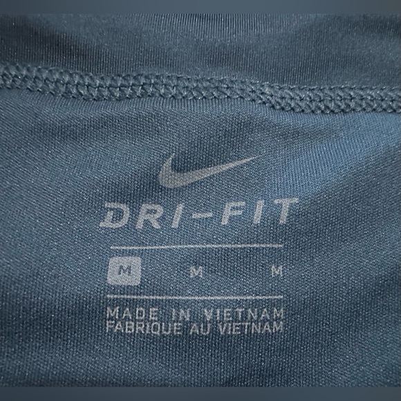 Lot Of 2 Nike Dri-Fit Womens Shorts Size Medium
Pre-Owned - Picture 3 of 16